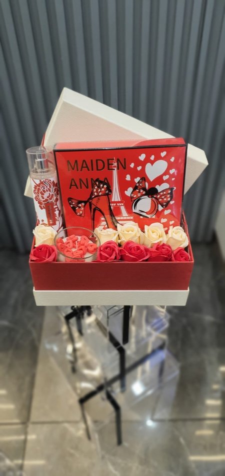 هدية نسائية لعيد الحب